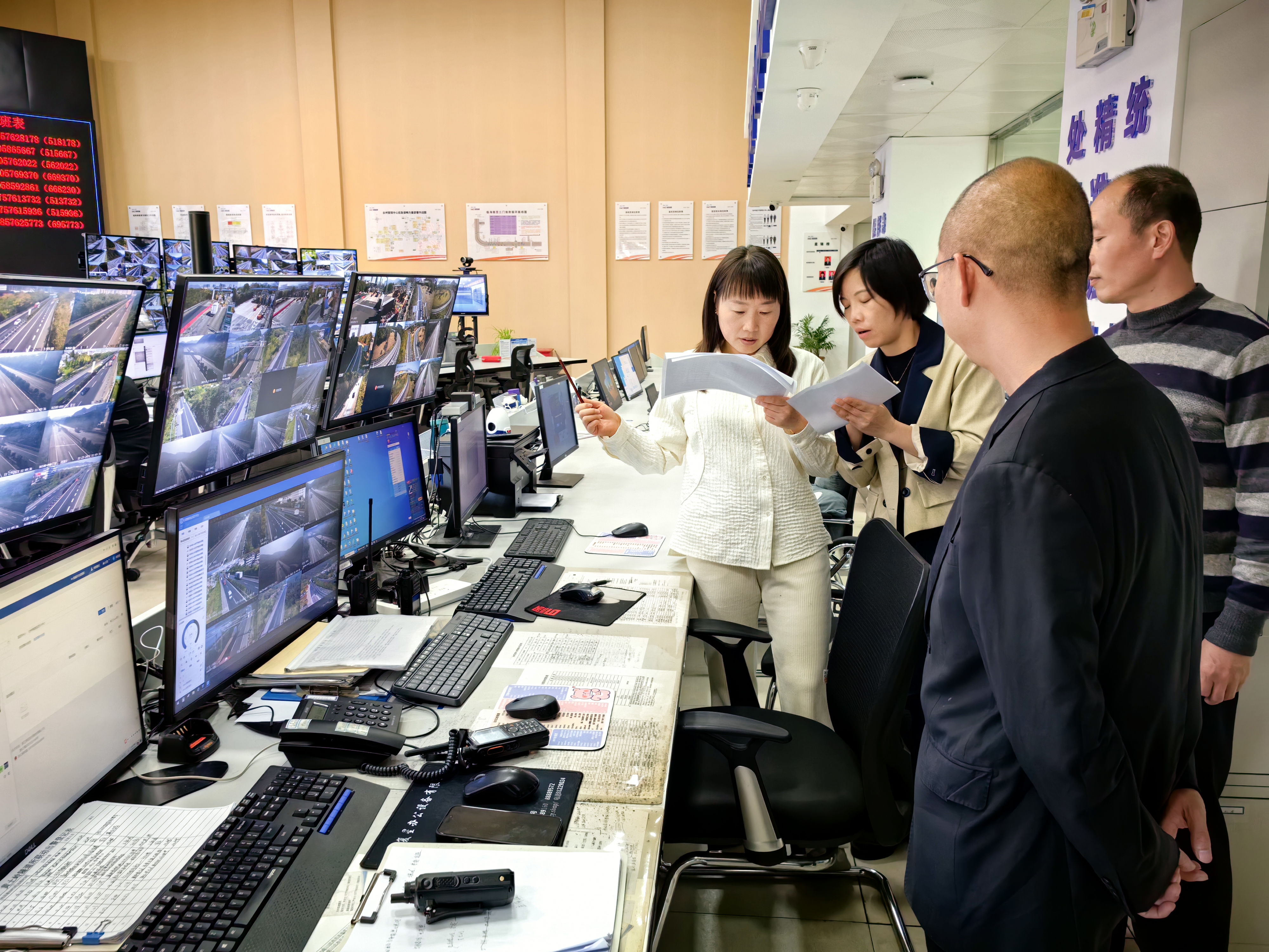 1701072650495062.jpg 92557ea5e3e79eb6fb5ce76bba85bbc.jpg