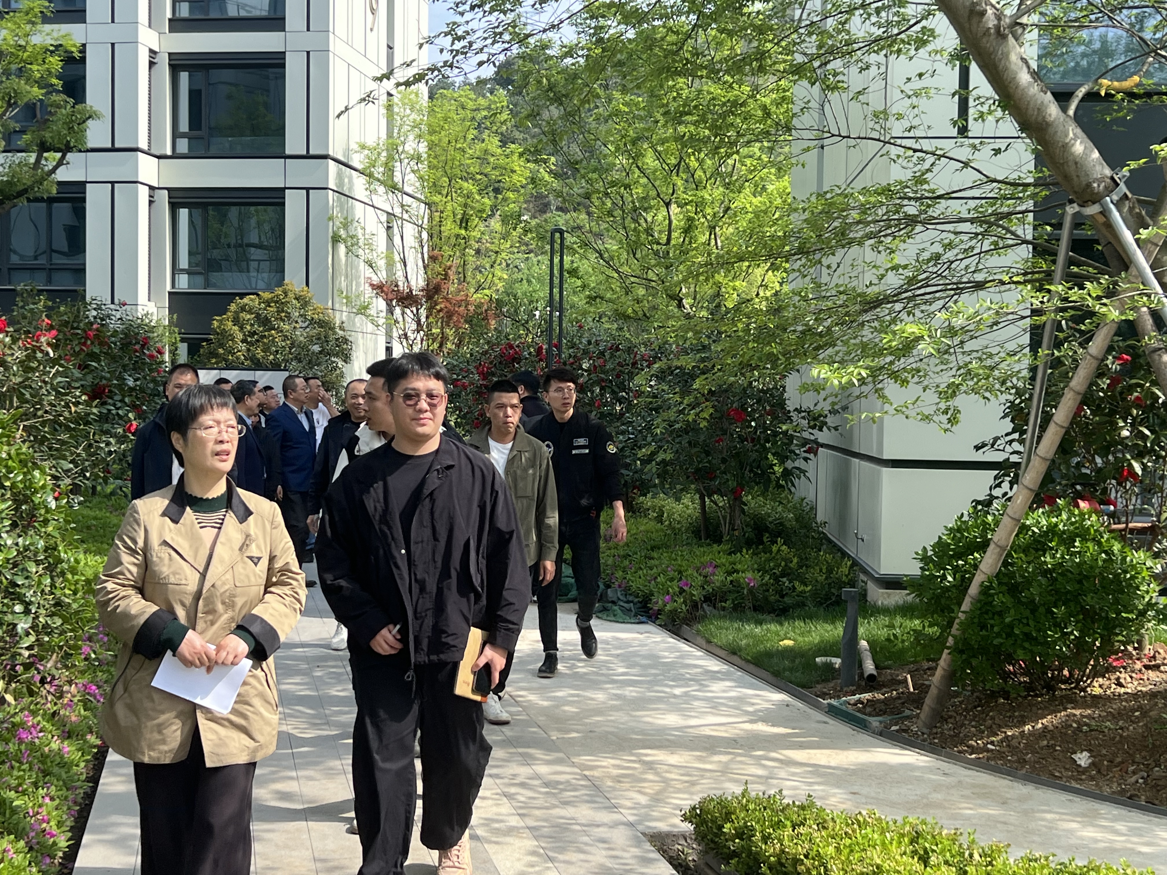 1712892641929916.jpg 2.jpg